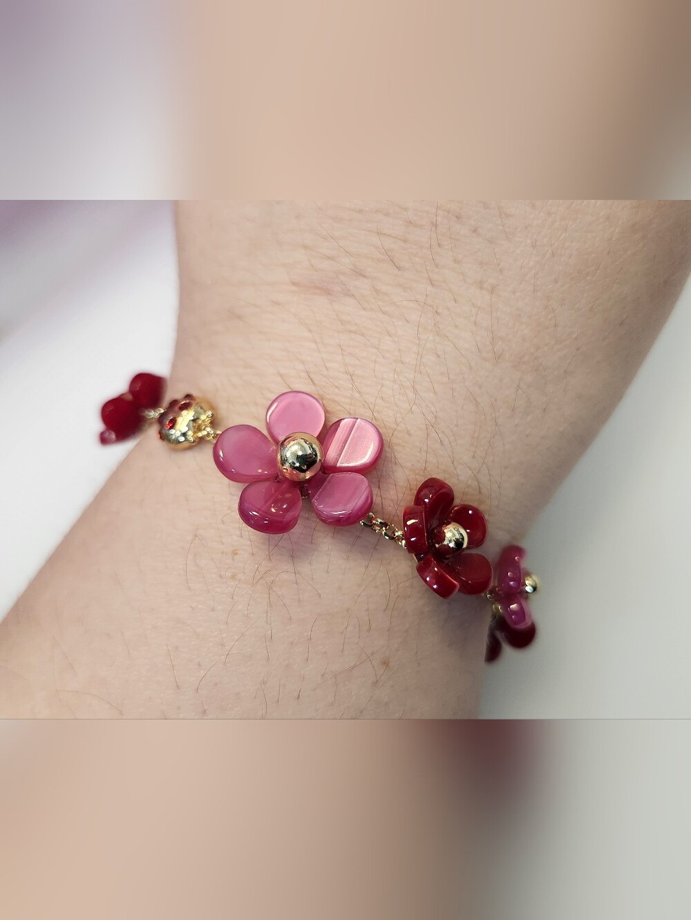 NWT Kate Spade Gold-Tone Summer Daze Flower Red Scatter Bracelet